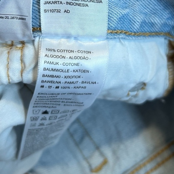 Levi's 501 Womens Mid Thigh Cut Off Shorts- Size 28 - Picture 7 of 11